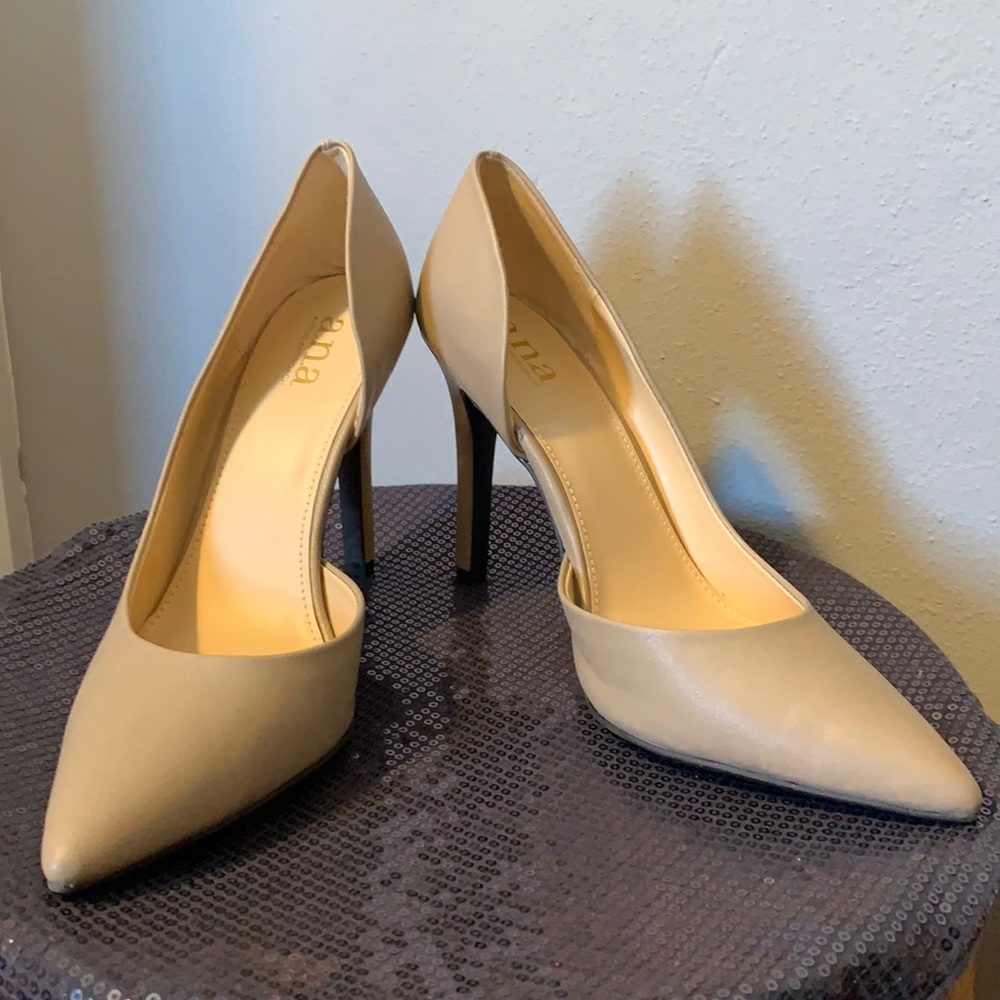 a.n.a heels